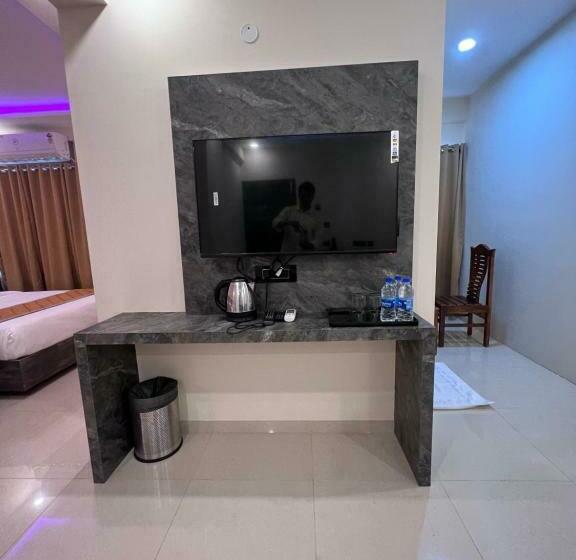 Семейный Номер Deluxe, Mangalore Stay Inn