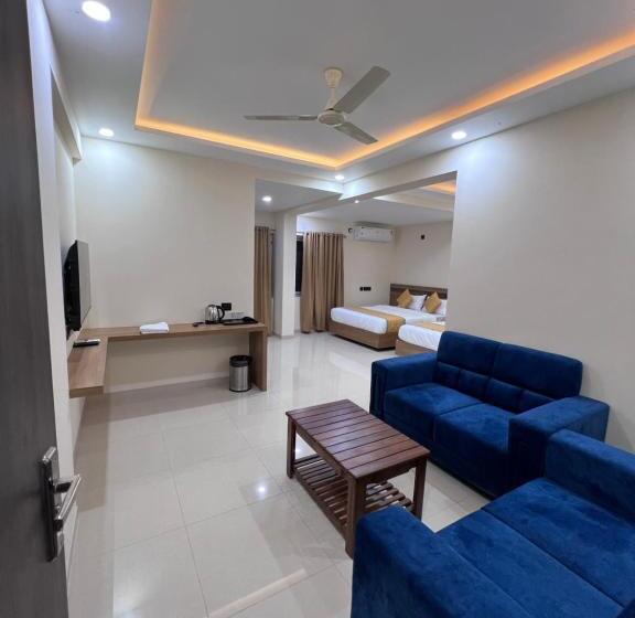 豪华家庭房间, Mangalore Stay Inn