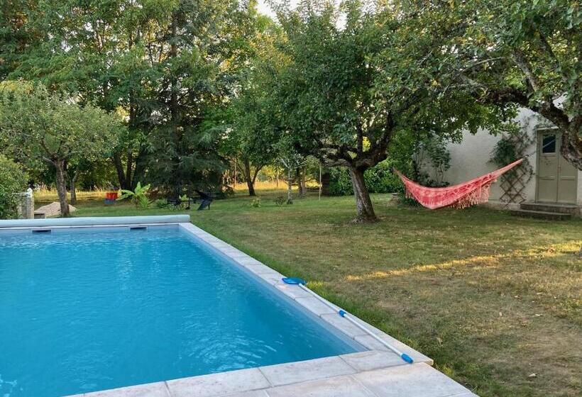 Семейный Номер Superior, L Ostal De Gagnac