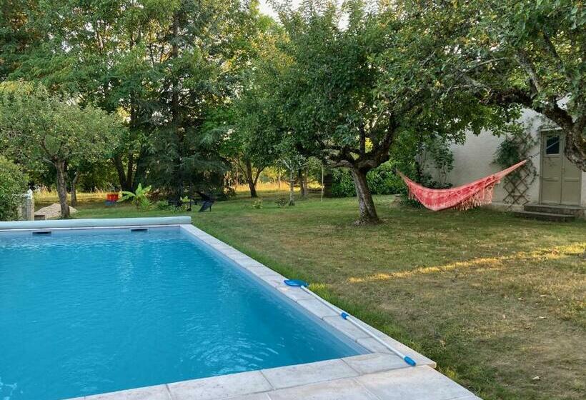 Номер Стандарт Трехместный, L Ostal De Gagnac