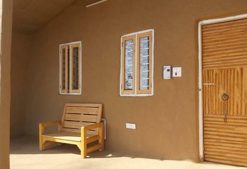 Suite, Virsaa   The Captain S Mud Retreat