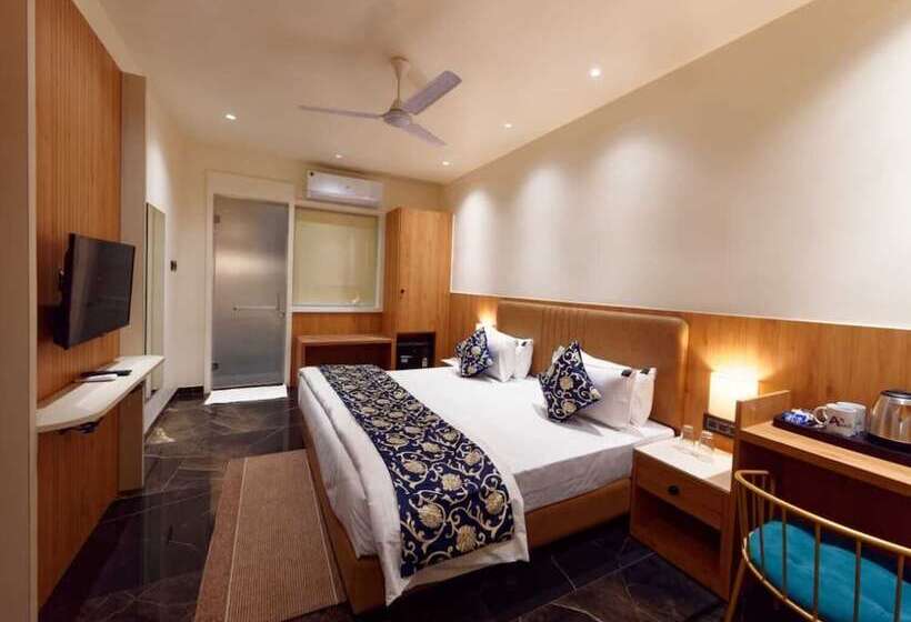 إستوديو قياسى, Ankit Hotel By M Square