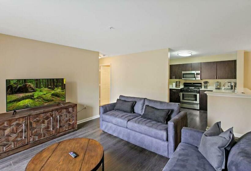 带3个卧室的公寓, Garden Styles Herndon Dulles Airport