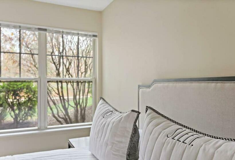 带3个卧室的公寓, Garden Styles Herndon Dulles Airport