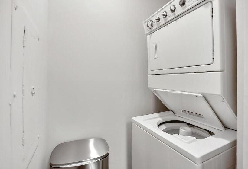 带1个卧室的带阳台的公寓, Garden Styles Herndon Dulles Airport