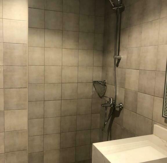 Трежместный Номер Economy, سنت العزيزيه