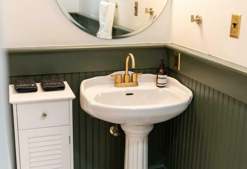 جناح سرير كينج, Suite 2 Historic Art City Inn