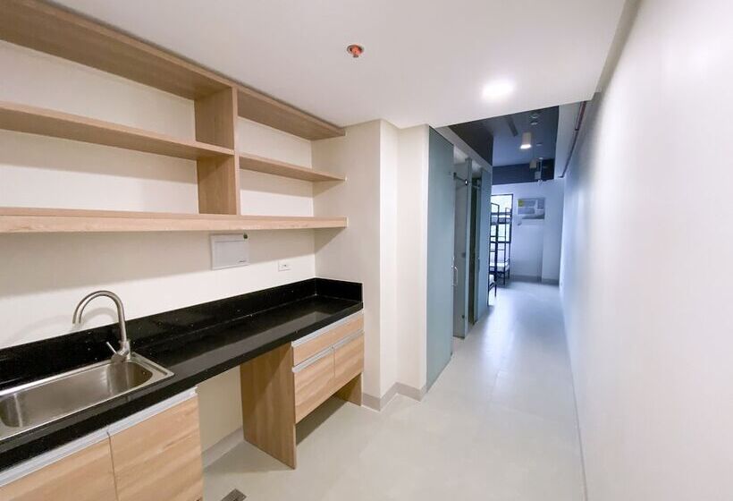 Pokój Czteroosobowy Standard, The Grid Co Living Managed By Hii