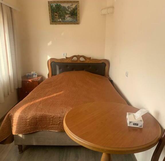 スタンダードルーム, Ani Guesthouse