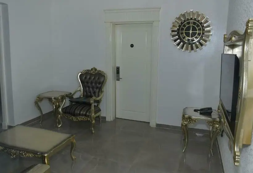 اتاق استاندارد یک نفره, Sakura Apartment