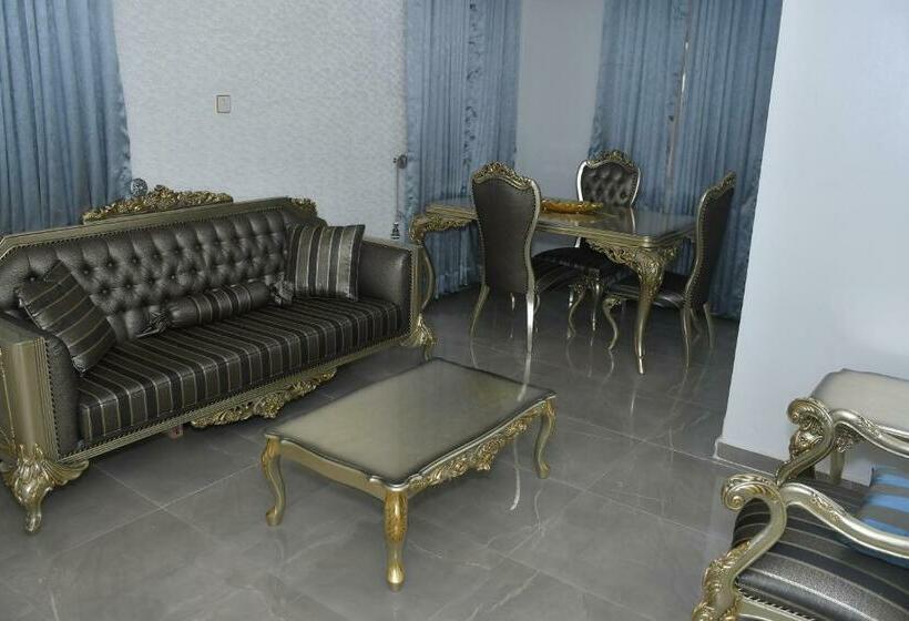 اتاق استاندارد یک نفره, Sakura Apartment