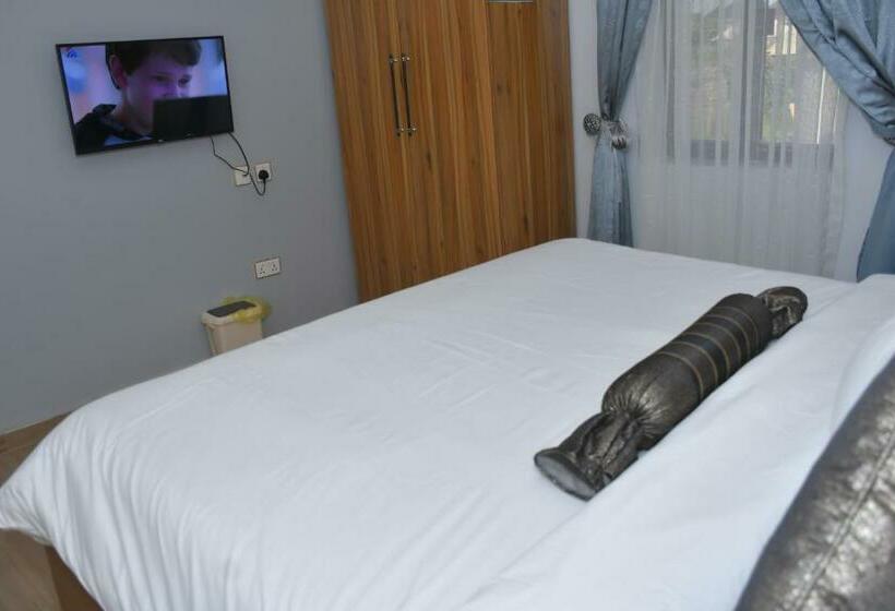 اتاق استاندارد, Sakura Apartment