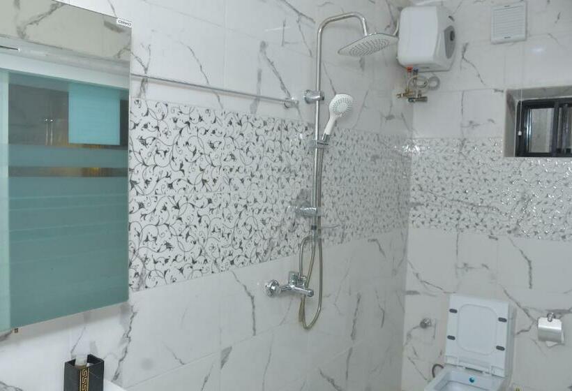 اتاق استاندارد, Sakura Apartment