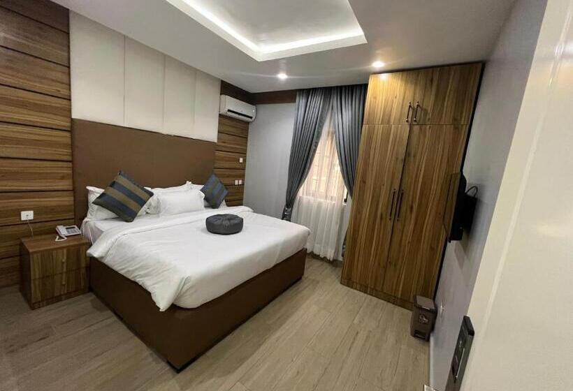 اتاق استاندارد, Sakura Apartment