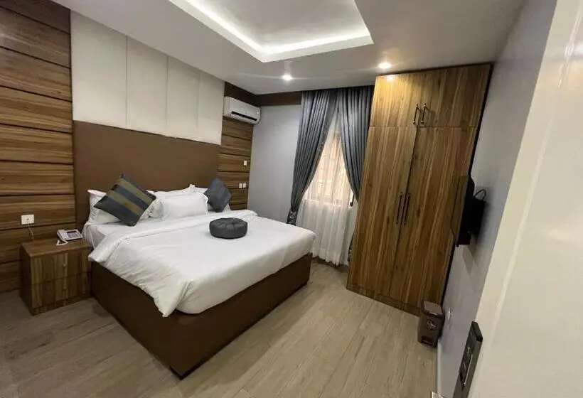 اتاق استاندارد, Sakura Apartment