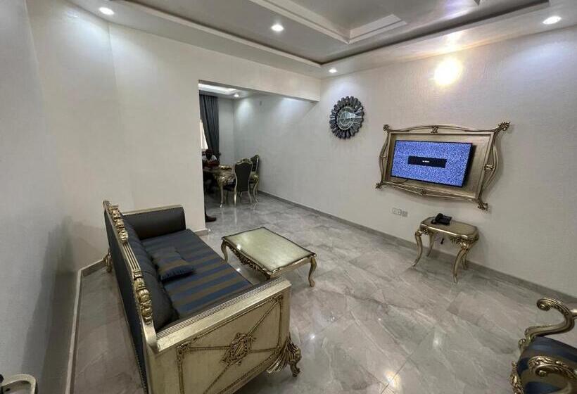 اتاق استاندارد, Sakura Apartment