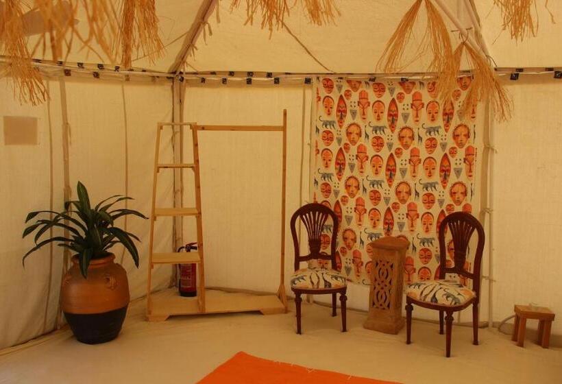 اتاق راحتی سه تخته, Shahrazad Camp In White Desert, Egypt