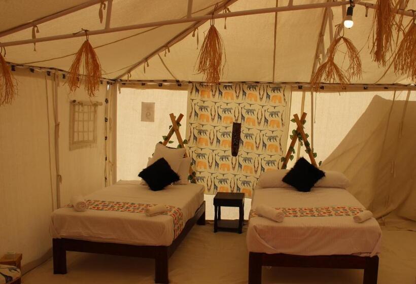 اتاق راحتی سه تخته, Shahrazad Camp In White Desert, Egypt