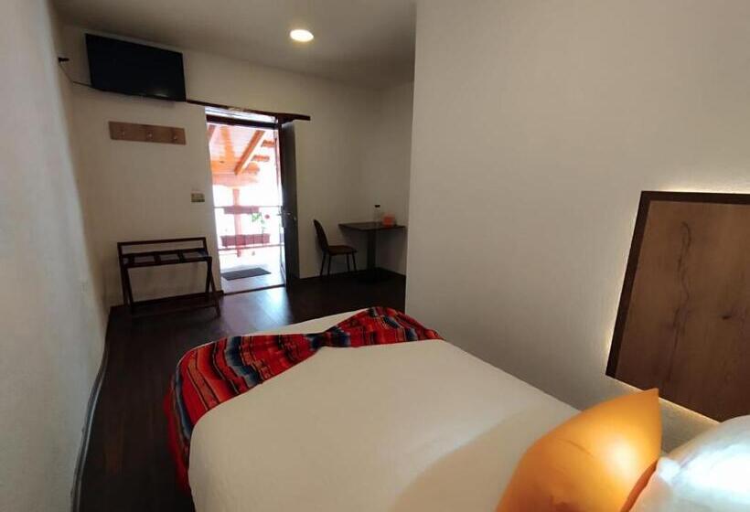 标准单人间, Casona Tobar