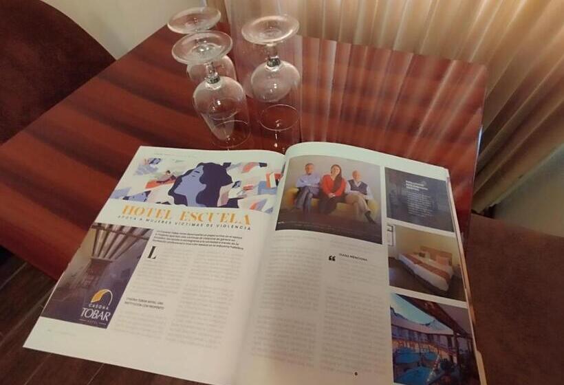 家庭间, Casona Tobar