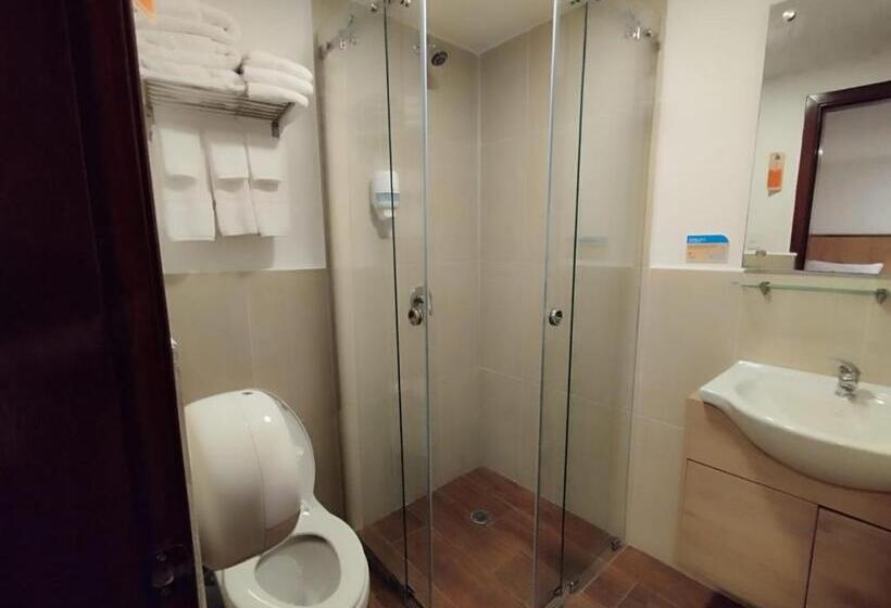 家庭间, Casona Tobar