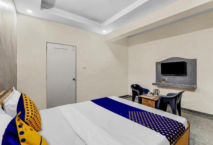 Quarto Triplo Clássico, Spot On 704034  Krishna