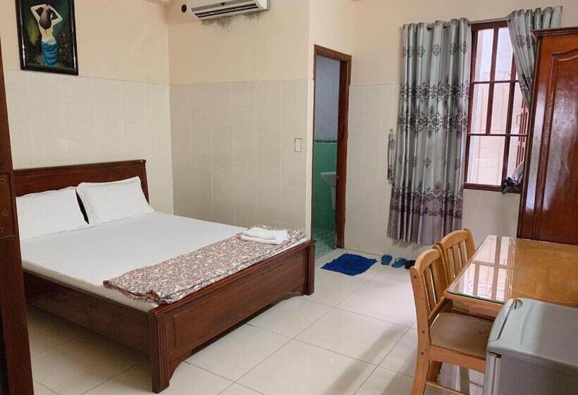 اتاق استاندارد, Chí Linh Motel