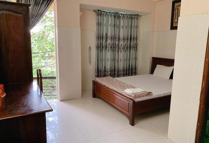 اتاق استاندارد, Chí Linh Motel