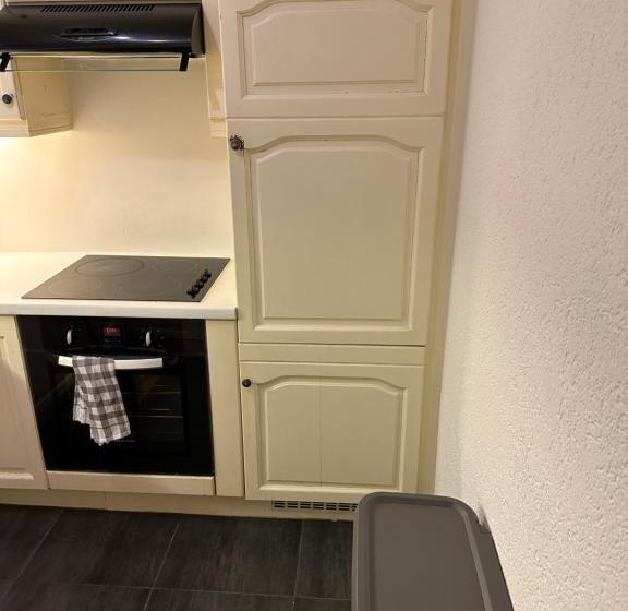 اتاق استاندارد, Qdb Geneve Hyper Centre