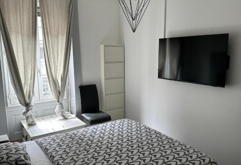 اتاق لوکس, Qdb Geneve Hyper Centre