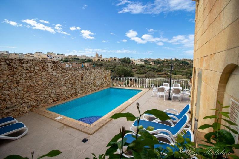 ویلای یک اتاق خوابه با استخر شنا, Hibiscus