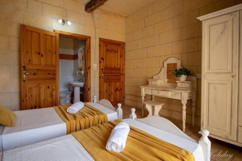 ویلای یک اتاق خوابه با استخر شنا, Hibiscus