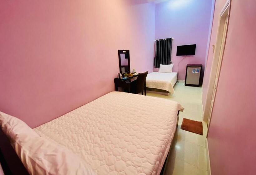 اتاق استاندارد سه نفره, Bali Hotel 2