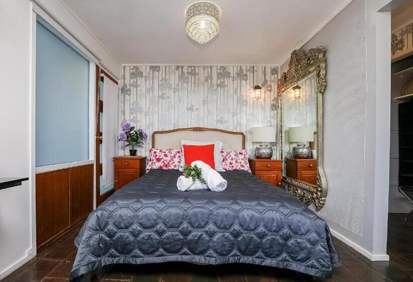 Люкс, 1770 Sovereign Lodge Retreat