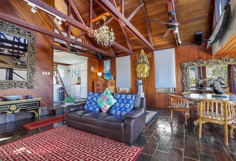 Люкс Deluxe 2 Спальни, 1770 Sovereign Lodge Retreat