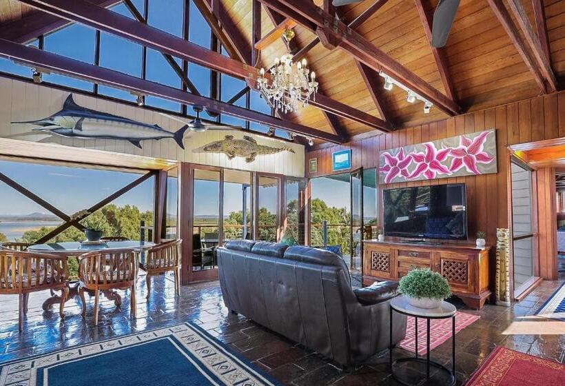 Люкс Deluxe 2 Спальни, 1770 Sovereign Lodge Retreat