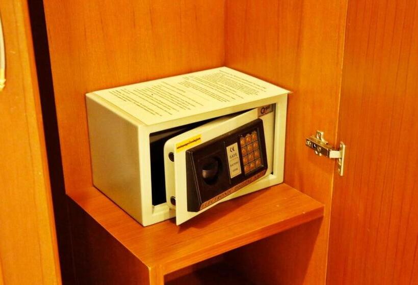 جناح سوبيريور, Baan Ss Karon