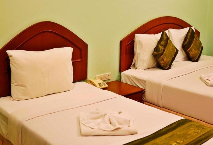 غرفة عائلية, Baan Ss Karon