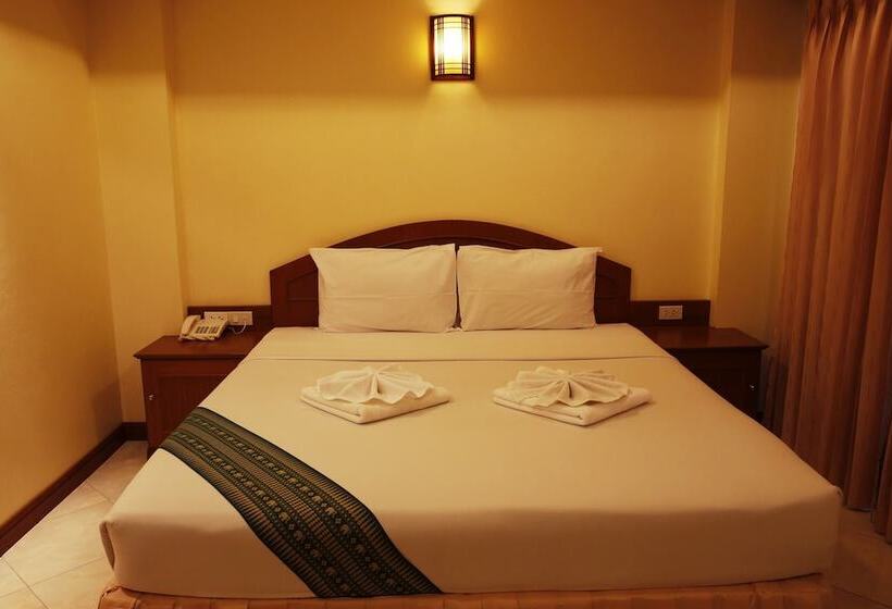 غرفة ديلوكس, Baan Ss Karon