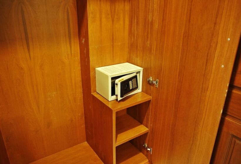 غرفة عائلية, Baan Ss Karon