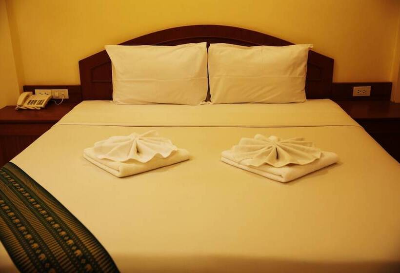 غرفة ديلوكس, Baan Ss Karon