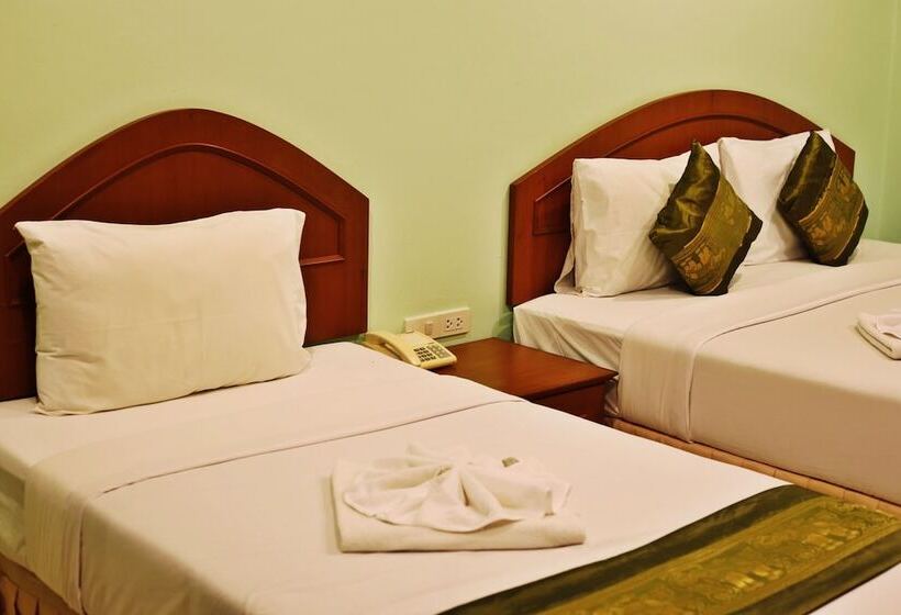 غرفة عائلية, Baan Ss Karon