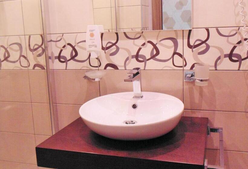 Номер Стандарт Трехместный, B&b Albachiara