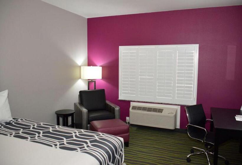 适合残疾人士使用的带超级大床的标准间, Best Western Plus Dilley Inn & Suites
