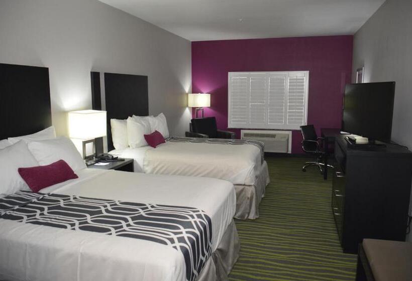 غرفة قياسية لذوى الاحتياجات الخاصة, Best Western Plus Dilley Inn & Suites