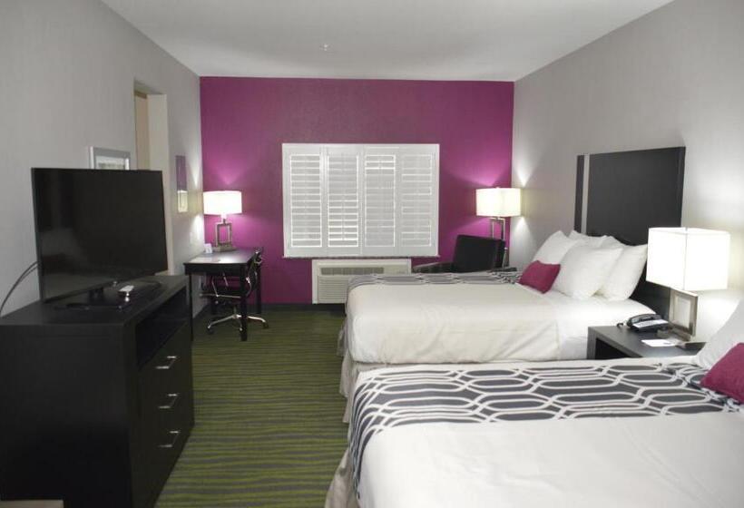 غرفة قياسية لذوى الاحتياجات الخاصة, Best Western Plus Dilley Inn & Suites