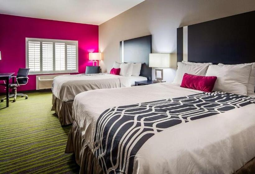 غرفة ديلوكس لذوى الاحتياجات الخاصة, Best Western Plus Dilley Inn & Suites