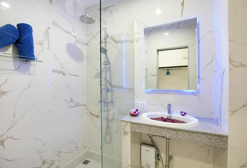 اتاق سوپریور, Colorize Boutique