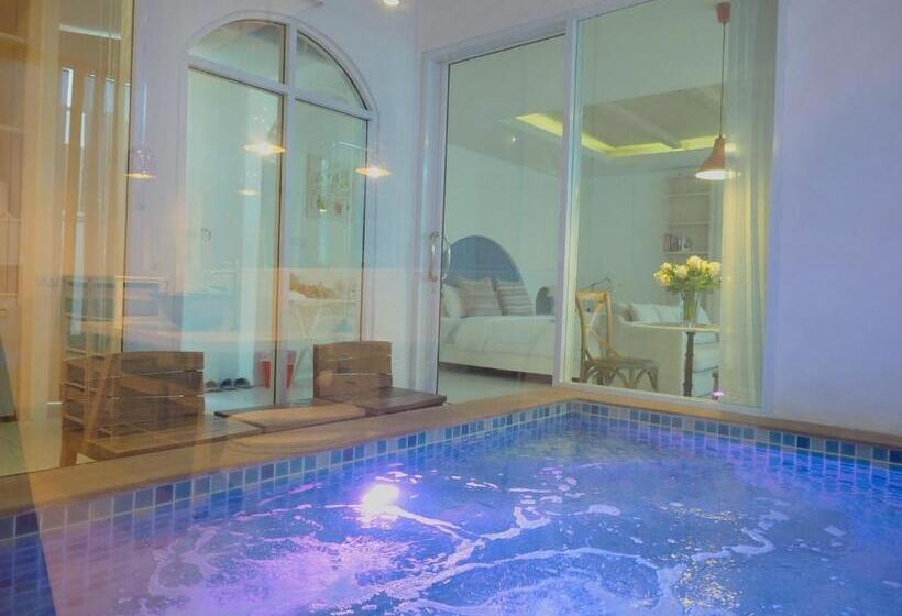 Quarto Deluxe, Costa Village Pool Villa