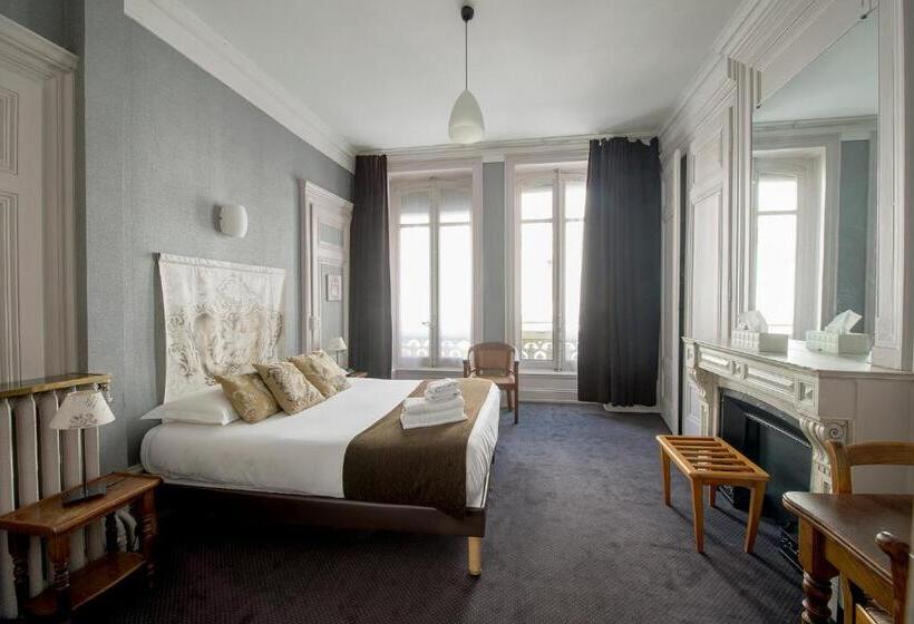 Номер Клуб, De Paris